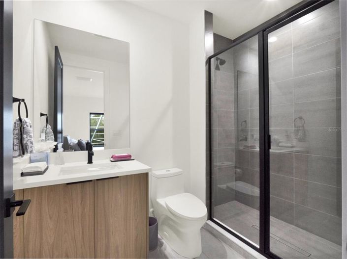 Image No.35-5 Bed House for sale