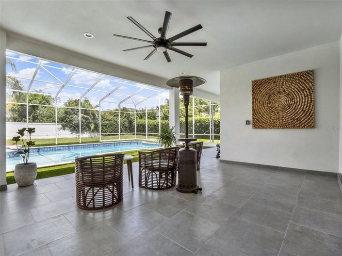 Image No.41-5 Bed House for sale