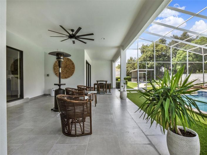 Image No.42-5 Bed House for sale