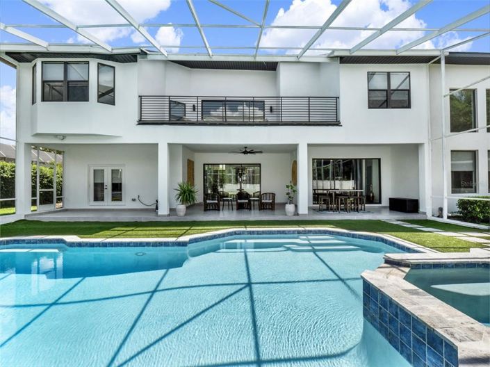 Image No.45-5 Bed House for sale