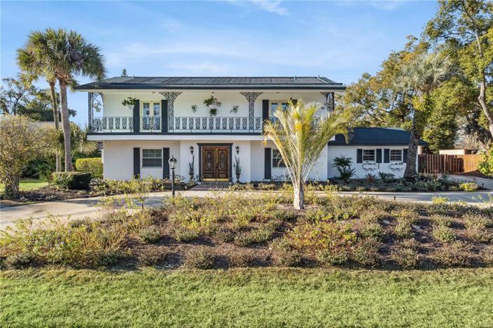 Image No.2-4 Bed House for sale