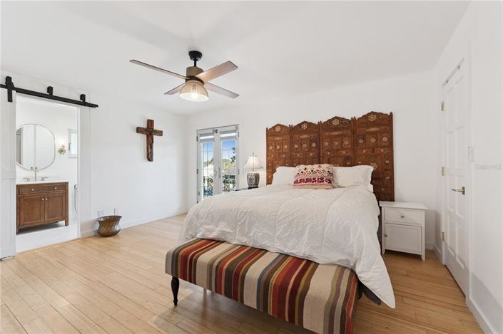 Image No.20-4 Bed House for sale