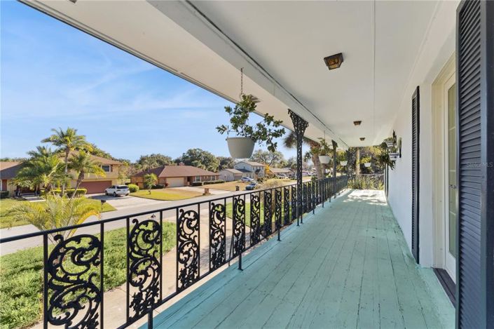 Image No.25-4 Bed House for sale