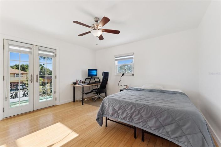 Image No.31-4 Bed House for sale