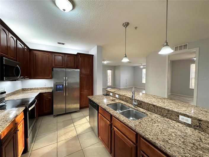 Image No.8-3 Bed Apartment for sale