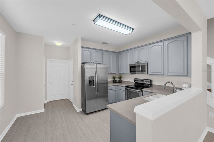 Image No.12-3 Bed Townhouse for sale