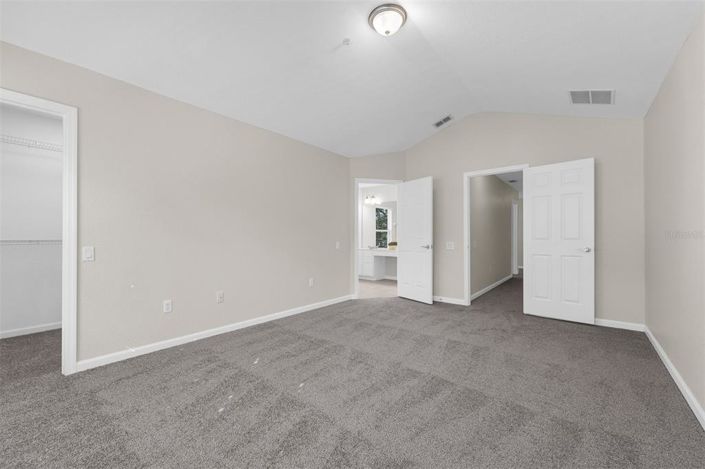 Image No.16-3 Bed Townhouse for sale