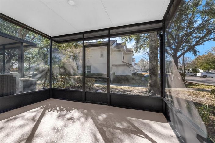 Image No.28-3 Bed Townhouse for sale