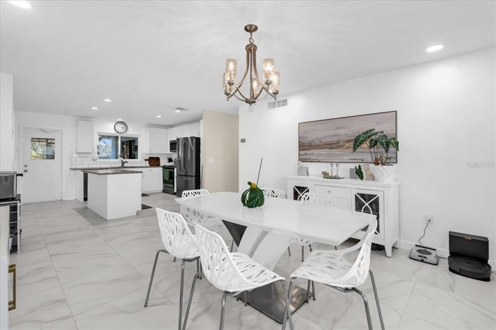 Image No.11-4 Bed House for sale