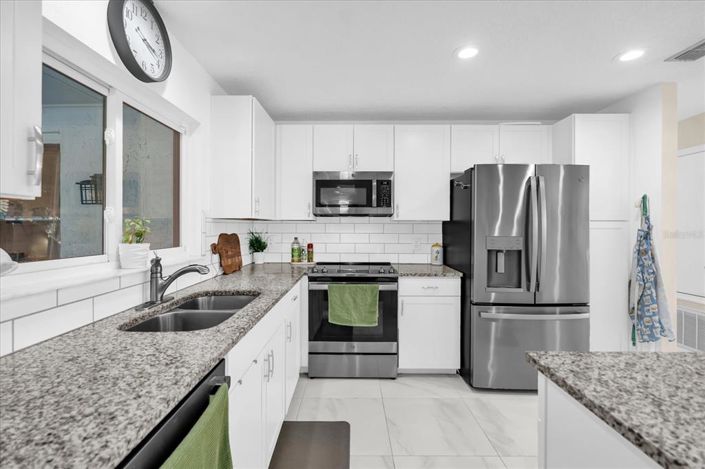 Image No.13-4 Bed House for sale