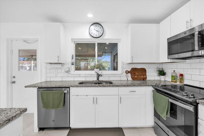 Image No.16-4 Bed House for sale