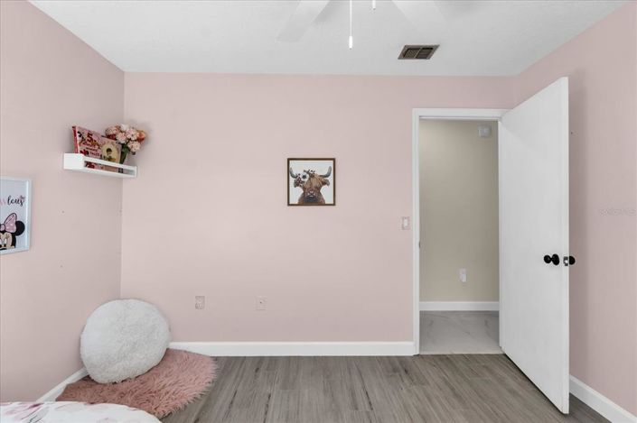 Image No.22-4 Bed House for sale