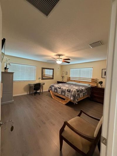 Image No.16-5 Bed House for sale