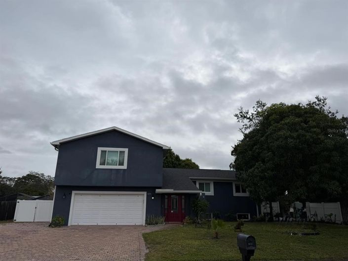 Image No.2-5 Bed House for sale