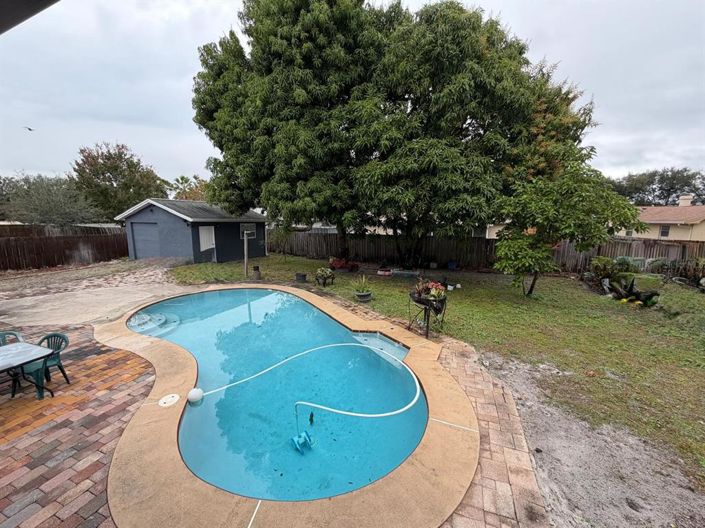 Image No.23-5 Bed House for sale