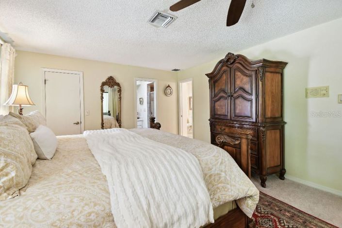 Image No.21-3 Bed House for sale