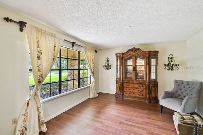 Image No.7-3 Bed House for sale