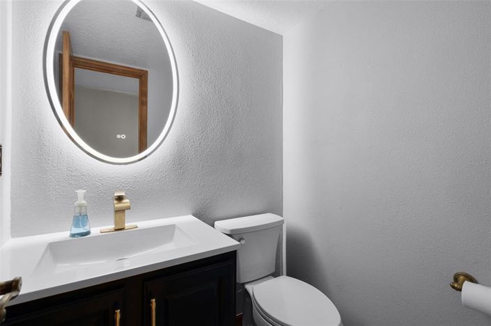 Image No.17-4 Bed House for sale