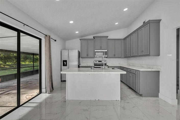 Image No.12-3 Bed House for sale