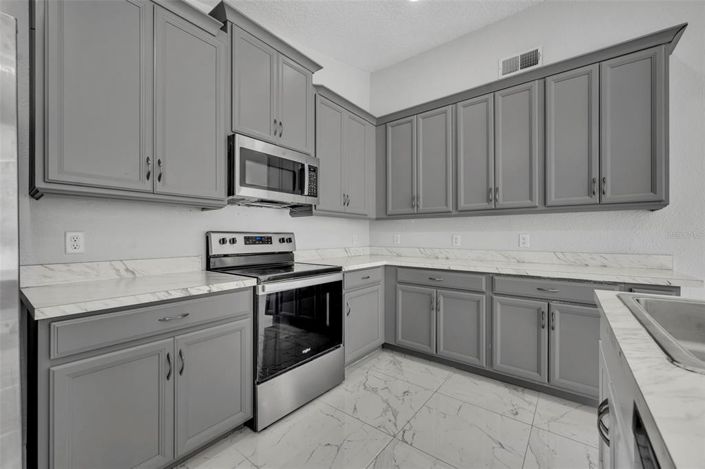 Image No.16-3 Bed House for sale