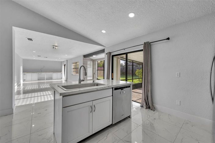 Image No.18-3 Bed House for sale