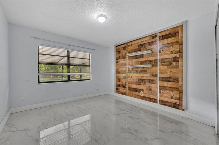 Image No.29-3 Bed House for sale