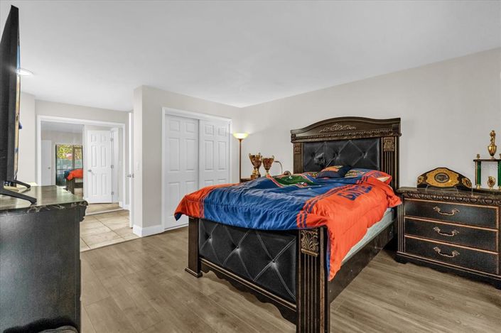 Image No.16-2 Bed Apartment for sale