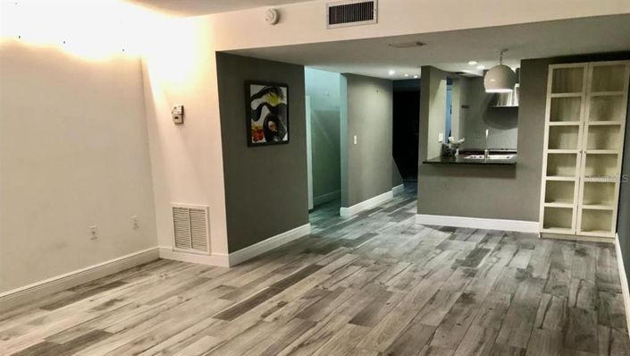 Image No.12-Appartement de 2 chambres à vendre à Saint John