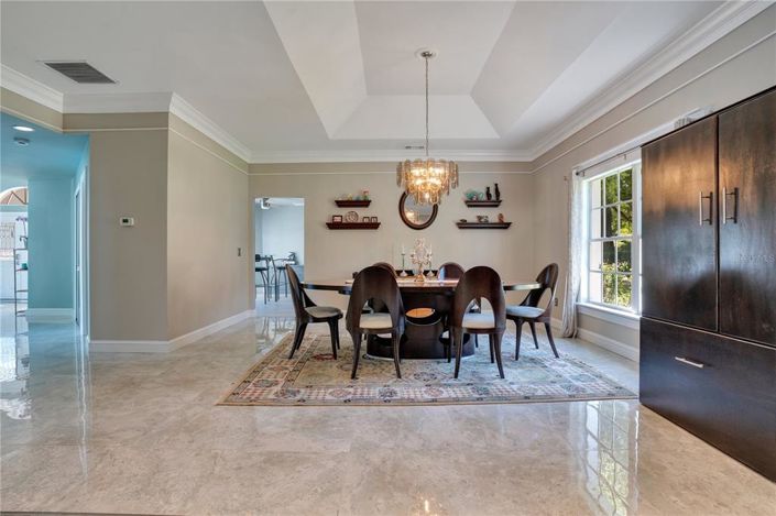 Image No.13-3 Bed House for sale