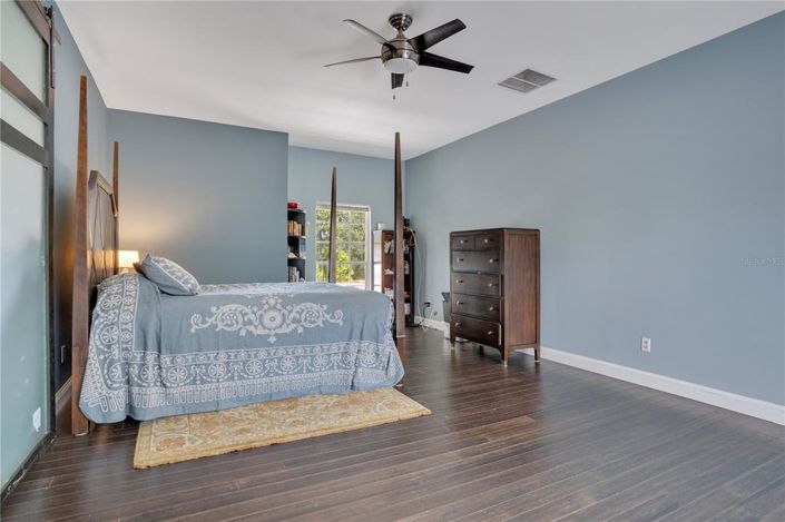 Image No.30-3 Bed House for sale