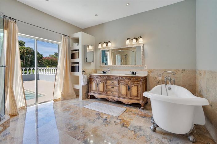 Image No.35-3 Bed House for sale