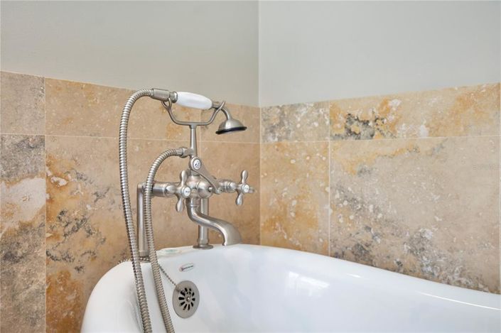 Image No.36-3 Bed House for sale