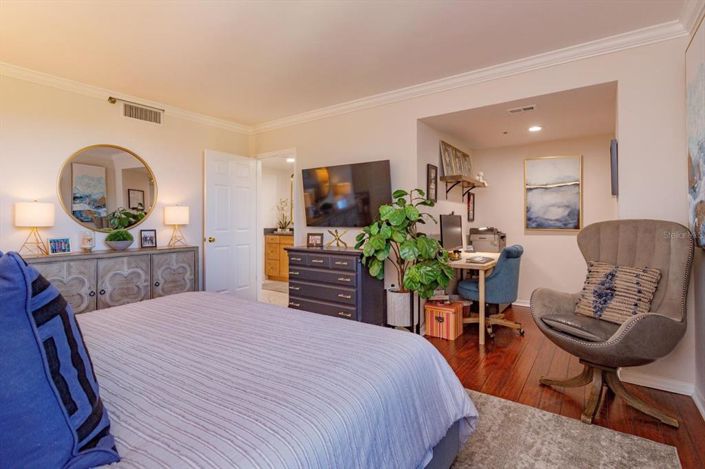 Image No.26-2 Bed Apartment for sale