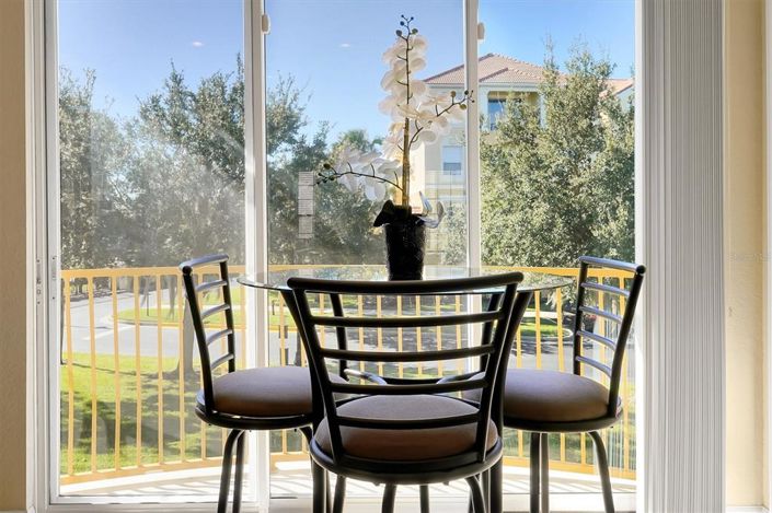 Image No.15-3 Bed Townhouse for sale