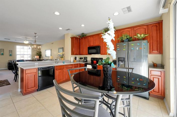 Image No.17-3 Bed Townhouse for sale