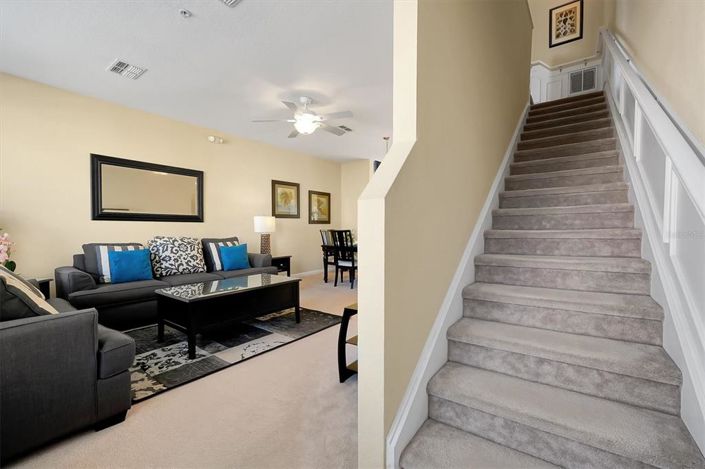 Image No.20-3 Bed Townhouse for sale