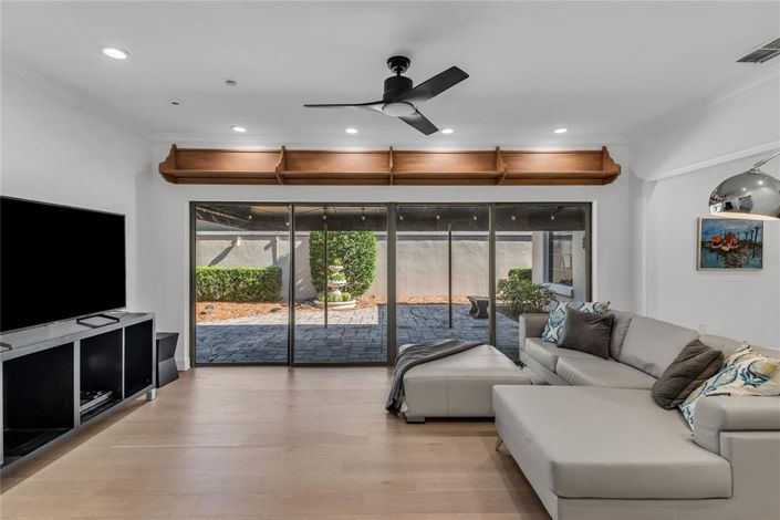 Image No.12-3 Bed House for sale