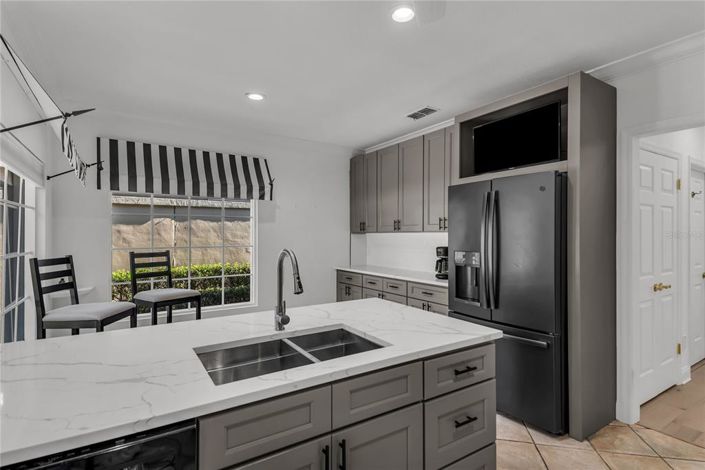 Image No.18-3 Bed House for sale