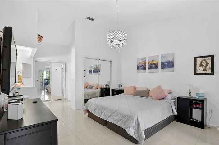 Image No.15-2 Bed Apartment for sale