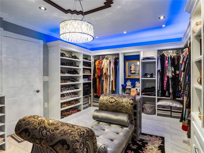 Image No.14-4 Bed House for sale