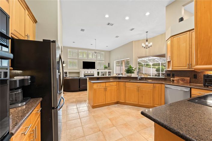 Image No.12-4 Bed House for sale