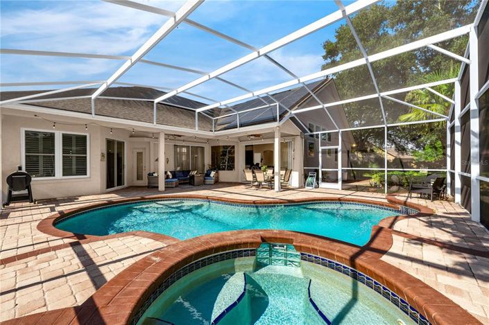 Image No.24-4 Bed House for sale