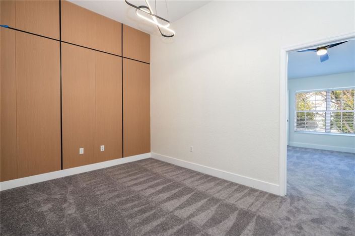 Image No.33-2 Bed Townhouse for sale