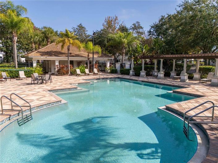 Image No.36-2 Bed Townhouse for sale