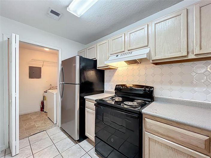 Image No.20-2 Bed Apartment for sale