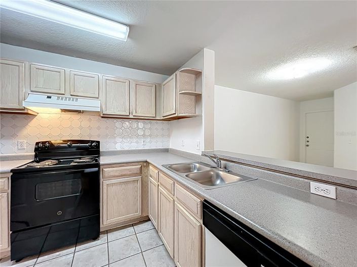 Image No.21-2 Bed Apartment for sale