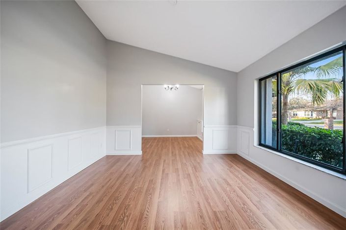 Image No.7-Maison de 4 chambres à vendre à Saint John