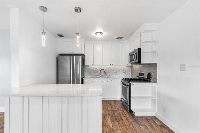 Image No.13-3 Bed House for sale