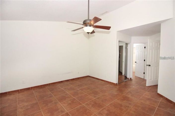 Image No.15-2 Bed Townhouse for sale