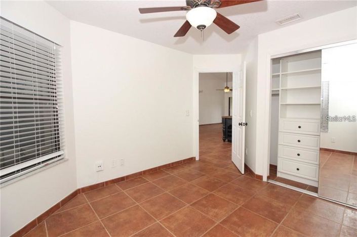 Image No.21-2 Bed Townhouse for sale